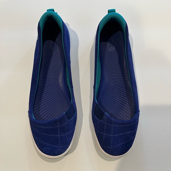 NorthFace women’s base camp skimmer size 9 - Picture 3 of 4